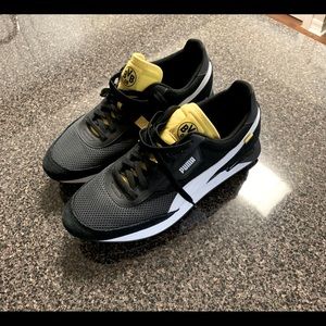 Size 13 Puma Future Rider BVB 09